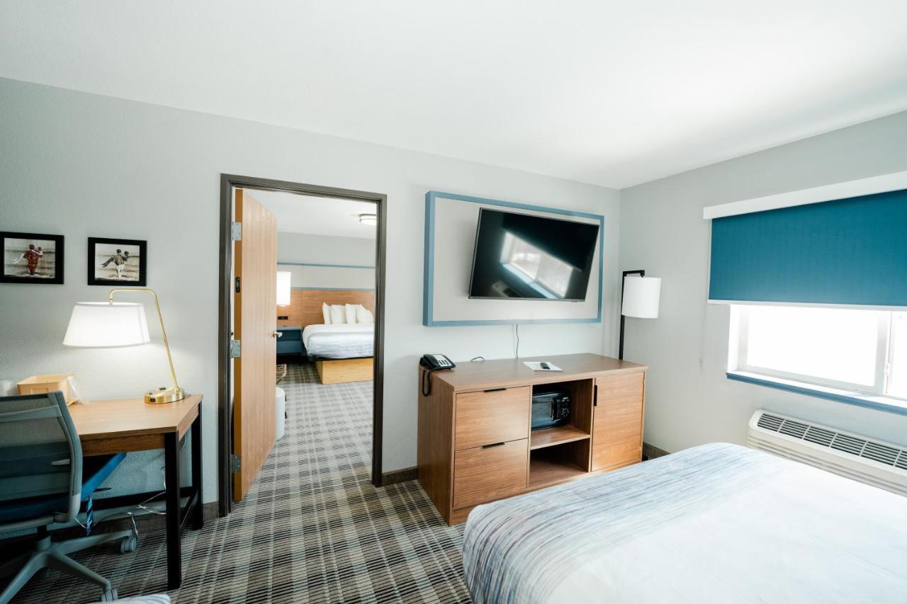 Americinn By Wyndham Tomahawk Exterior photo